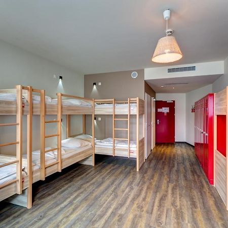 Meininger Hotel Salzburg City Center Esterno foto