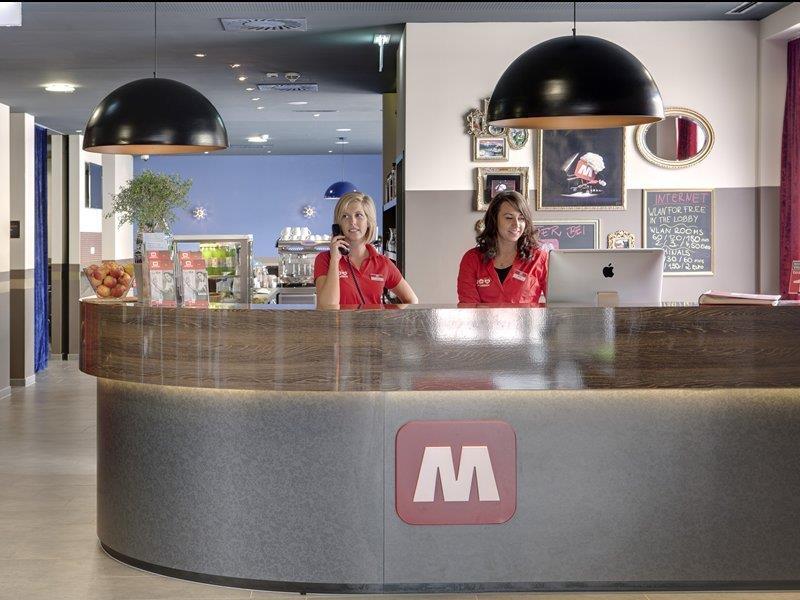 Meininger Hotel Salzburg City Center Esterno foto