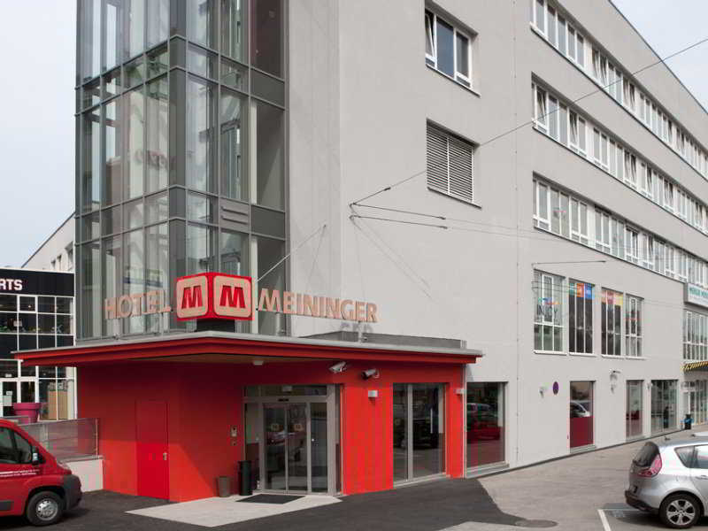 Meininger Hotel Salzburg City Center Esterno foto